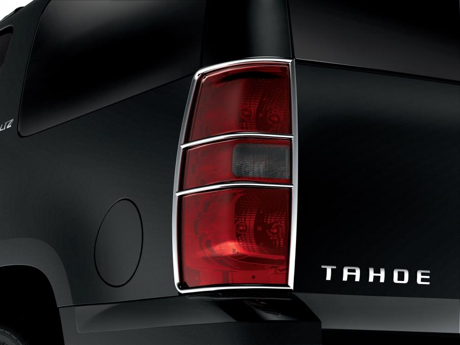  Chevrolet Suburban 2007 года  (фото 17 из 31)